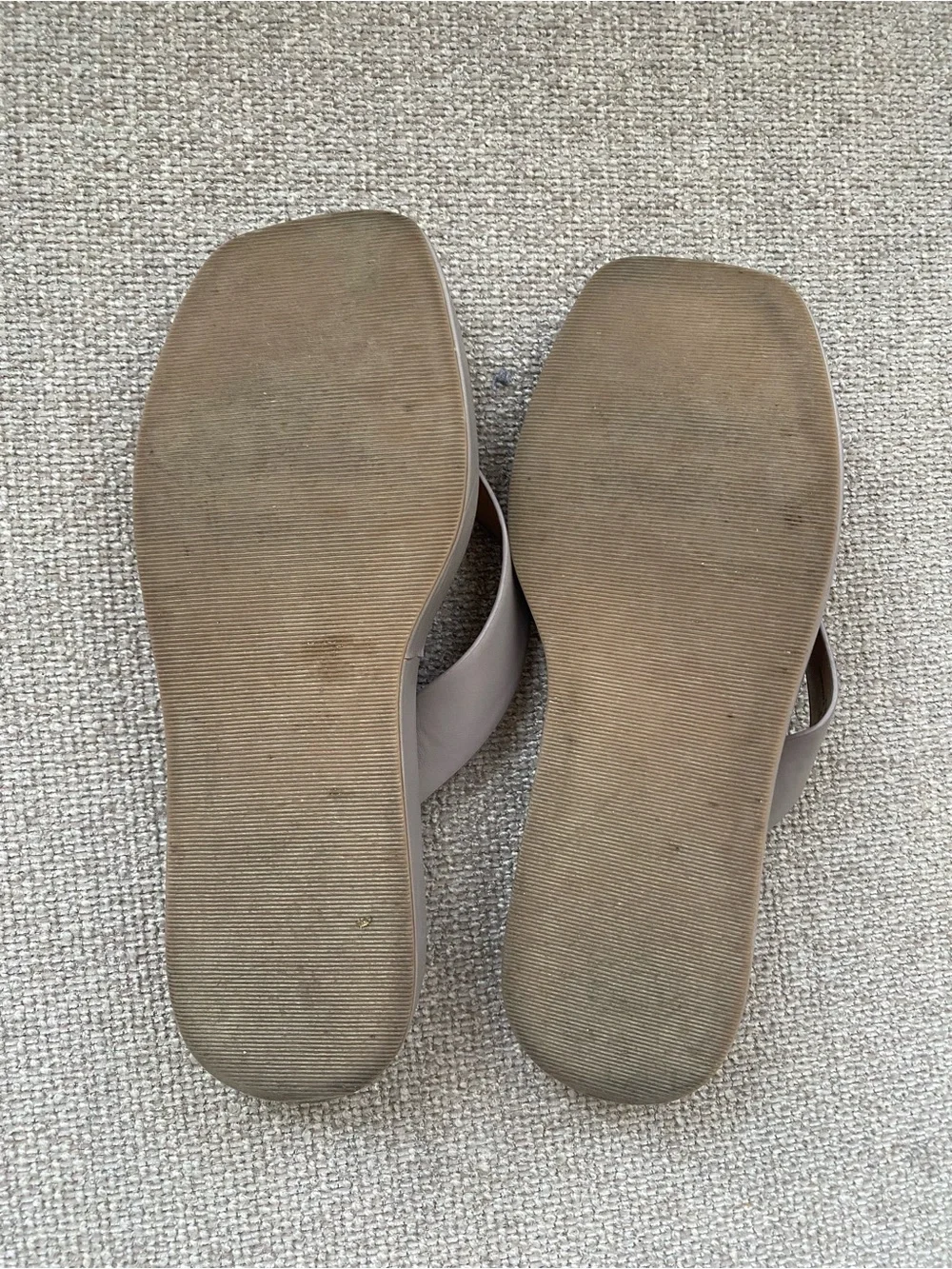 Women’s Platform Thong Sandals in Taupe